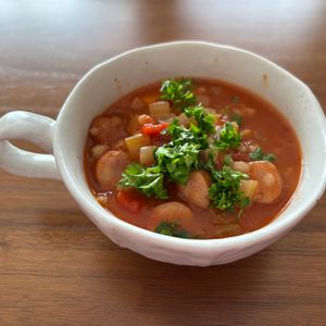 こむぎの作ってみた!投稿(1杯でととのう♡もち麦とえのきの腸活ミネストローネ)