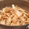 本鶏だしでごちそう!鶏ときのこのパエリヤの工程3
