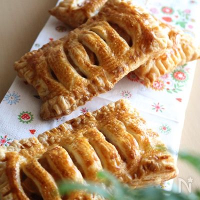 さつまいもとりんごのパイ（プルーンソース入り）
