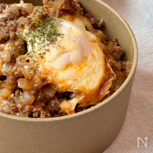 10分で完成!【ハンバーグ風月見丼】