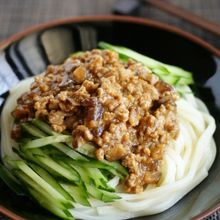 土用丑の日に♪胡瓜たっぷりのジャージャーうどん