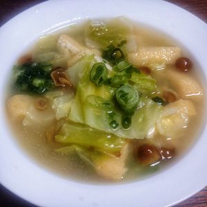 オレンジの作ってみた!投稿(キャベツとなめこの味噌バタースープ煮)
