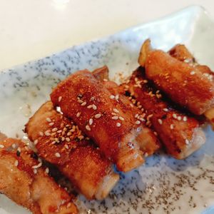 Yuukoの作ってみた!投稿(エリンギの肉巻き〜調味料1つ【糖質制限・ダイエット】)