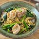 鶏肉とほうれん草のバタぽんパスタ