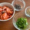 お手軽!絶品具沢山おにぎり【鮭と塩昆布のおにぎり】の工程2