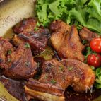 家族が取り合う！にんにく香るスペアリブのガッツリ照り焼き