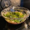 重ねてチンするだけ!「ご飯がすすむピーマン春雨」の工程2