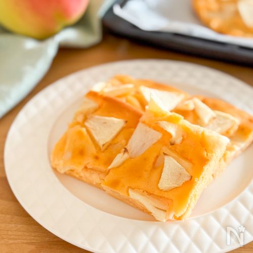 家族で楽しめるやさしい甘さのりんごの天板ケーキ