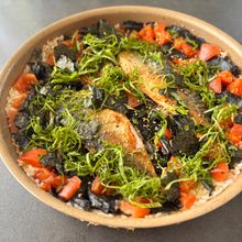 海苔香る♪【トマトと焼き鯖のパエリア風ごはん】