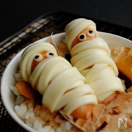 ハロウィン気分なデコ朝食 ミイラ男のねこまんま By 西井千里 ち Sun レシピサイト Nadia ナディア プロの料理家のおいしいレシピ