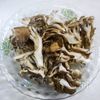 茹でて炒めて混ぜる「海老とほうれん草、舞茸の胡麻和え」の工程2