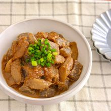 3ステップで簡単！ごぼうとこんにゃくの甘辛ごまだれ煮込み