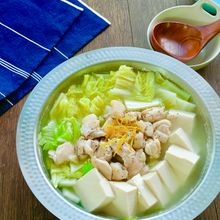 ゆず香る♪白菜と豆腐と鶏肉の旨塩ゆず鍋