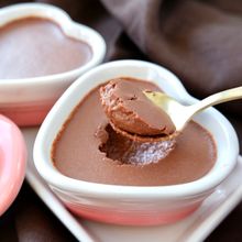混ぜて冷やすだけ！オーツミルクでヘルシーチョコプリン♪