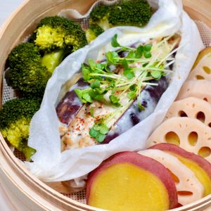 まゆの作ってみた!投稿(せいろで蒸すだけ♪さば味噌チーズのなすドッグ)