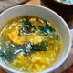 鍋ひとつ♪鶏ガラスープで簡単！玉ねぎとわかめの卵スープ