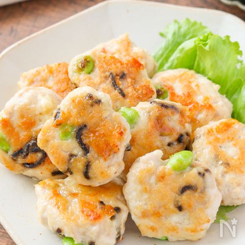 混ぜて焼くだけ！【枝豆と塩昆布チーズのつくね】