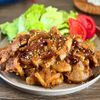 ごはんがすすむ！豚バラと玉ねぎの甘辛にんにく炒め