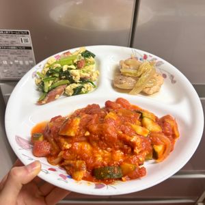 ケの作ってみた!投稿(トマト缶でお手軽に♡簡単塩鯖のトマト煮込み)