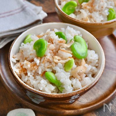 春の香り♪そら豆と桜えびの炊き込みごはん