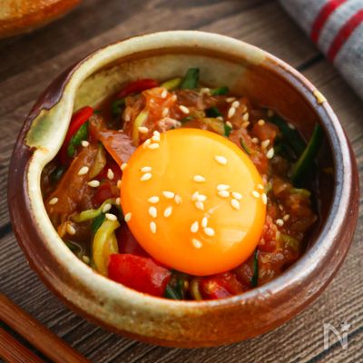 きゅうりと生ハムとトマトのユッケ