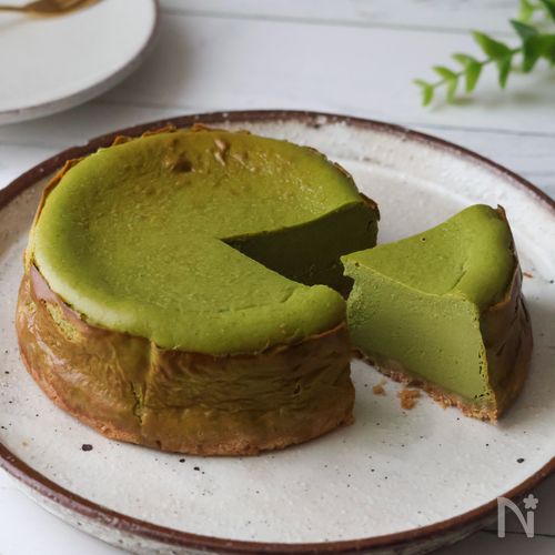 ねっとりとろける♪抹茶のベイクドチーズケーキ
