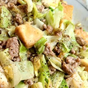 みー助の作ってみた!投稿(にんにく生姜の風味で食欲そそる!厚揚げとキャベツの甘味噌炒め)