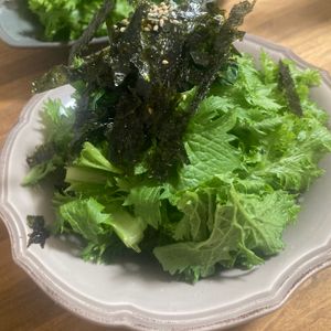 ゆかりの作ってみた!投稿(《３分で出来る♪》わさび菜のやみつきサラダ)