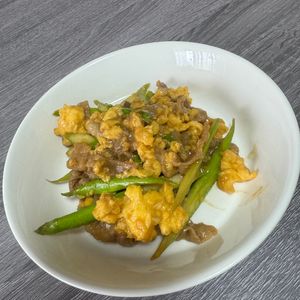 na.の作ってみた!投稿(とろふわ卵と豚肉とアスパラの甘辛炒め)