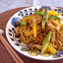 バターチキンカレー焼きそば。