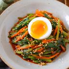 野菜不足解消に♪【ほうれん草とにんじんの韓国風ナムル】