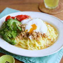 夏のゴーヤと！レンジで簡単！肉みそ和え麺