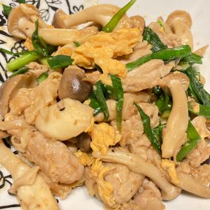 すみれの作ってみた!投稿(ガッツリ食べたいご飯が進む味♡『豚ニラたま』)