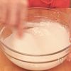 油脂、サイリウムハスクなしご飯のような米粉の丸パンの工程1