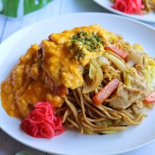 トロうま＊半熟卵のせカレー焼きそば