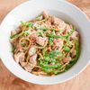 ついつい食べたくなる！鶏肉とピーマンのパスタ