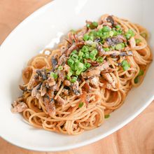 缶詰で簡単♪オイルサーディンとエリンギのパスタ