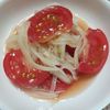 よっこの作ってみた!投稿(後味さっぱり♪トマトと新玉ねぎ甘酢あえ)