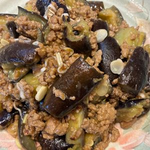 くだもの大好き🧡の作ってみた!投稿(ワンパン10分！【なすとひき肉の肉味噌炒め】ご飯すすむ♩)