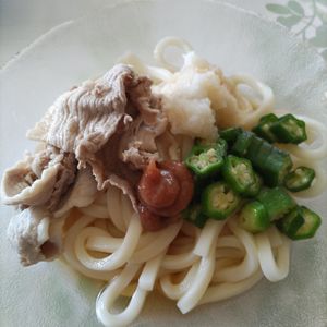 KUMIKOの作ってみた!投稿(【梅おろし豚しゃぶうどん】疲労回復！暑い日にぴったり♡)