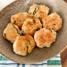 【とろろ入りふんわり大葉つくね】食べやすい食感!