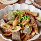 簡単おかず！ちくわとこんにゃくの味噌炒め