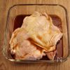 10分レンチンするだけ！すき焼きのたれで簡単♪鶏チャーシューの工程1