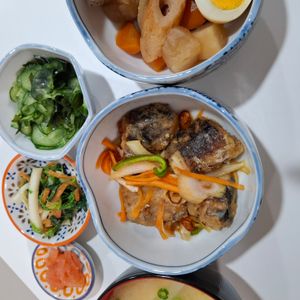 えびちゃんの作ってみた!投稿(シンプルだけど無限に食べれる！『きゅうりとわかめの酢の物』)