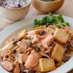 【ワンパン♪鮭と厚揚げの味噌チーズ炒め】発酵食品×腸活レシピ