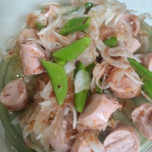 ゆみの作ってみた!投稿(ギョニソとスナップエンドウの《にんにくおかかサラダ》)