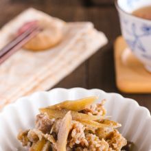 じわーっと美味しい♡レンジで簡単♪【牛肉とごぼうのしぐれ煮】
