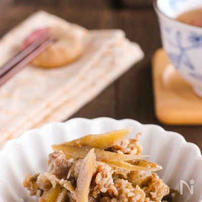 じわーっと美味しい♡レンジで簡単♪【牛肉とごぼうのしぐれ煮】