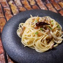 厚切り豚肉ときのこのペペロンチーノ
