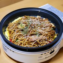 熱々を食べよう鉄板オム焼きそば